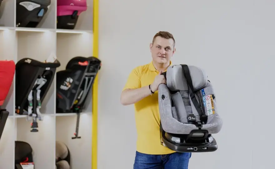 FOTELIK BEZWYPADKOWY? Jak sprawdzić używany i po kolizji