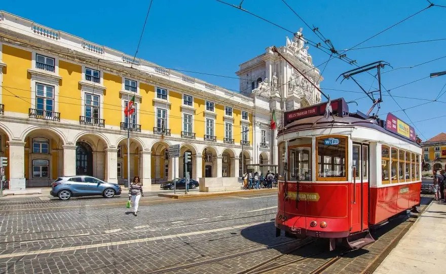Lisboa al Algarve - ¿Coche, tren o bus? Elige tu mejor ruta
