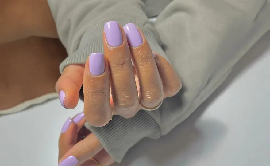 Lila nagellack - Välj rätt nyans och få perfekt manikyr
