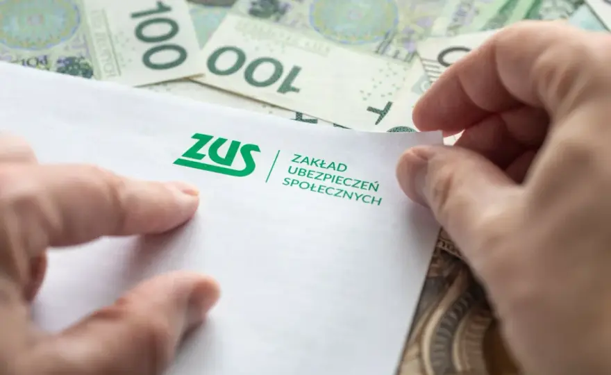 Wypłata z subkonta ZUS - gotówka czy transfer? Rozwiej wątpliwości