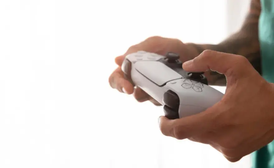 Top 5 strategii na PS4 które wciągną cię na długie godziny