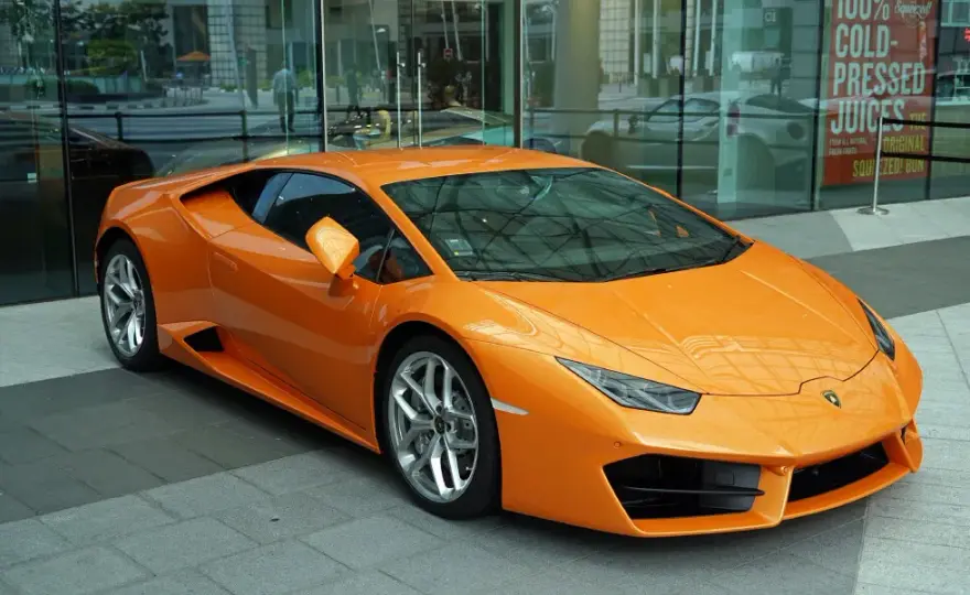 Ile lamborghini kosztuje? Ceny nowych i używanych modeli w Polsce
