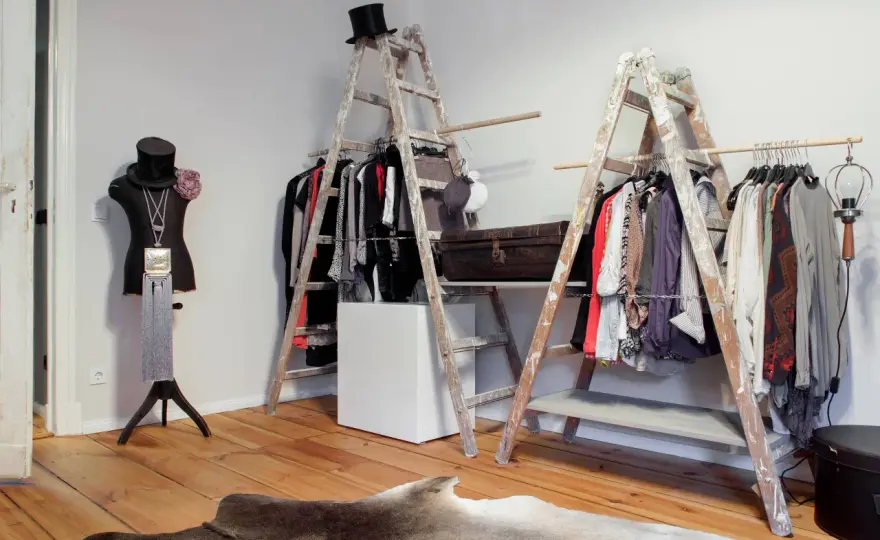 DIY Kleiderstange bauen - stabil, günstig & passend für jeden Raum