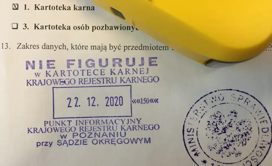 Jak pisać oświadczenie? Wzory, błędy i uniknięcie kar.