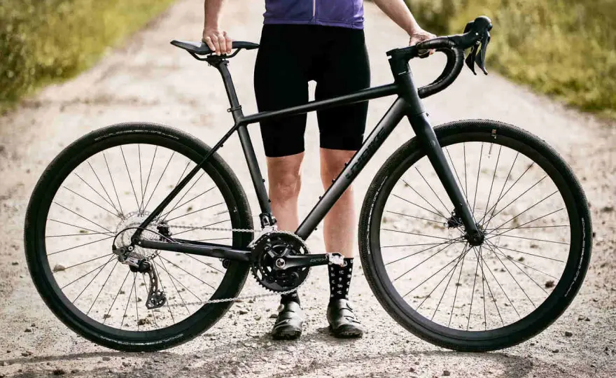 Gravel czy Cross? Wybierz rower idealny dla siebie!