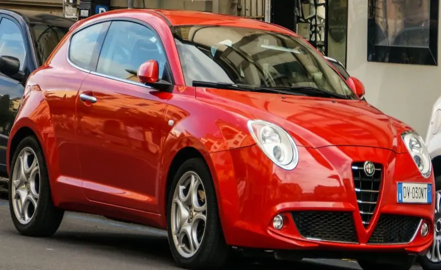 Bollo auto per 300 CV - quanto si paga tra bollo e superbollo?