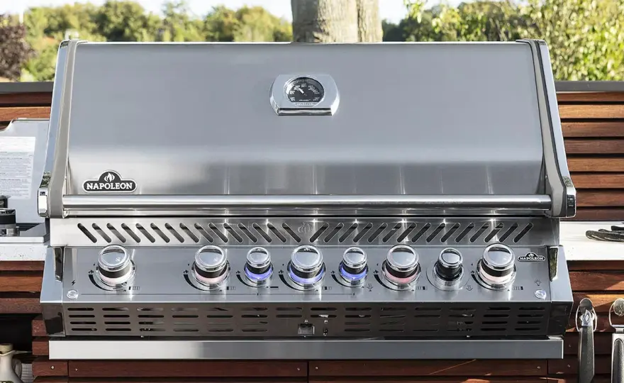 Barbecue à gaz avec couvercle - Maîtrisez la cuisson parfaite