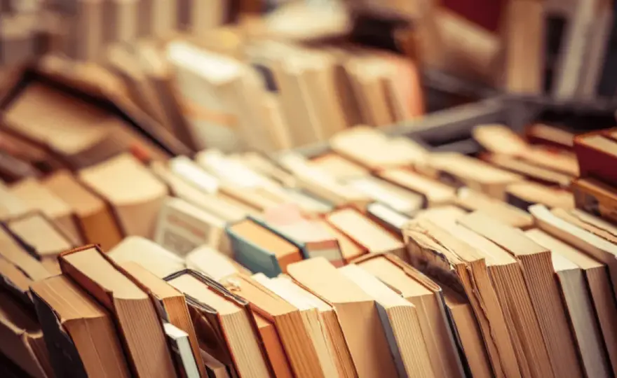 Książka vs Audiobook: Jak mózg odbiera historię? Różnice i korzyści