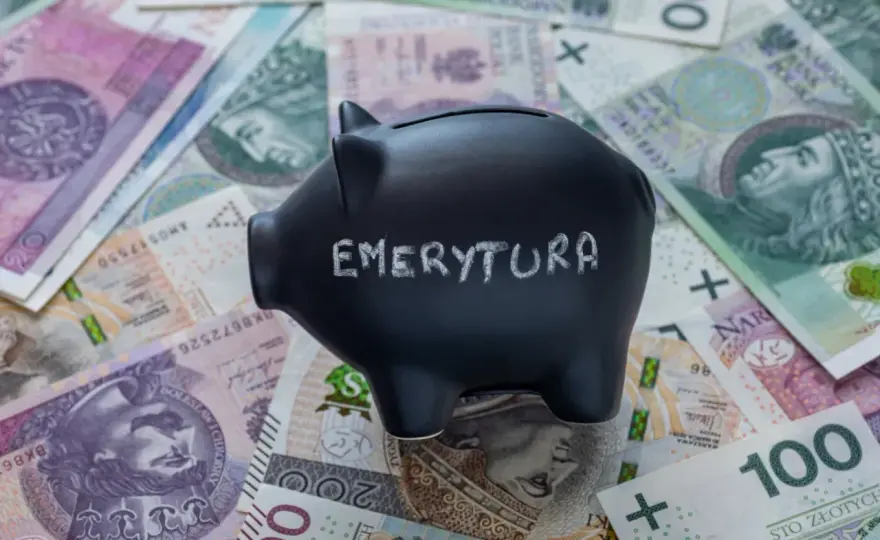 Emerytura 7000 brutto - Ile dostaniesz i jak ją zwiększyć?