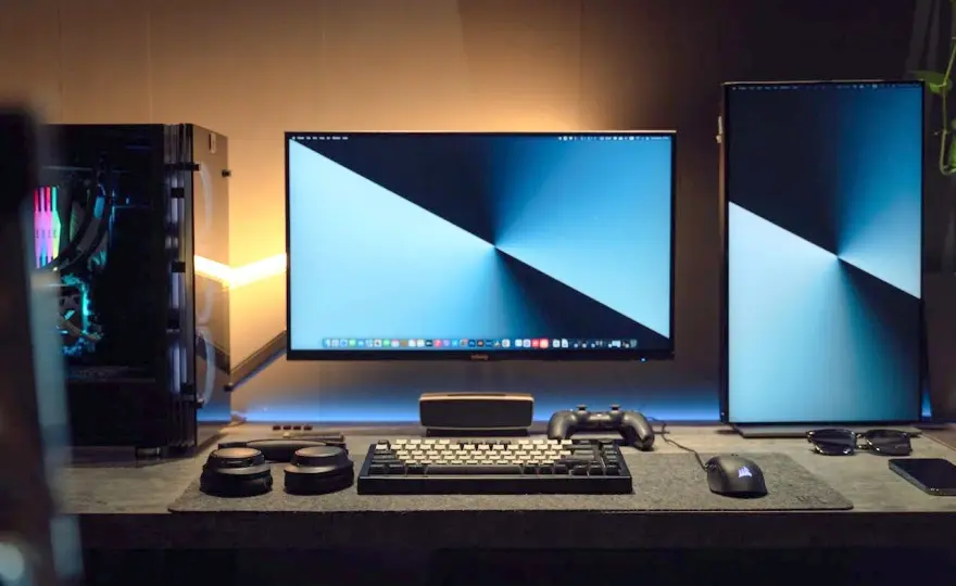 Jak podłączyć dwa monitory do PC? Poradnik krok po kroku