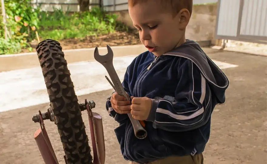 Więź ojca z synem - Co ją naprawdę buduje, a co niszczy?