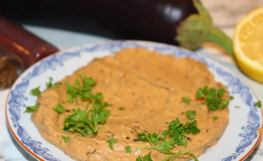Baba ganoush - så lyckas du med rökig auberginedipp