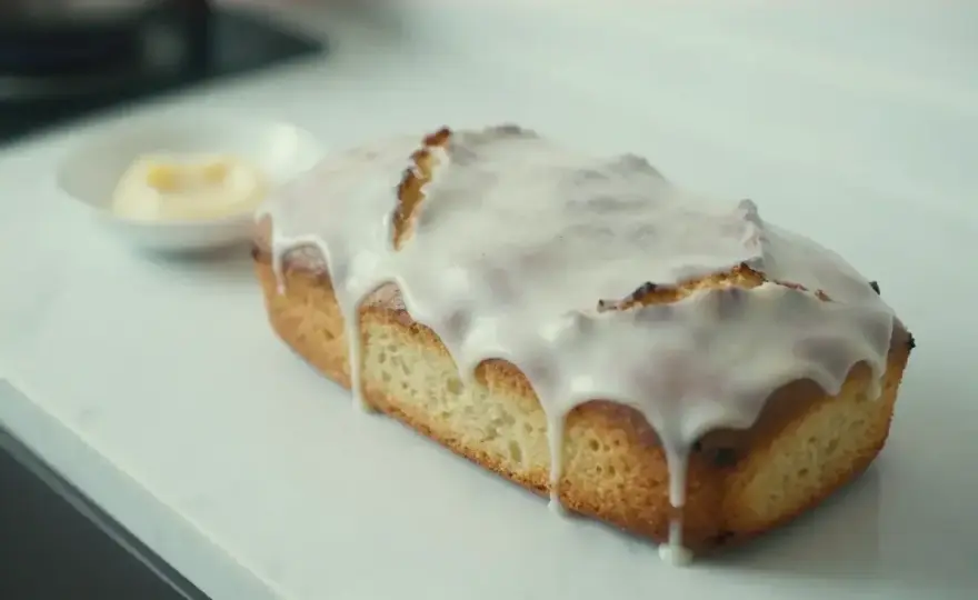 Najłatwiejsza babka drożdżowa - prosty przepis krok po kroku