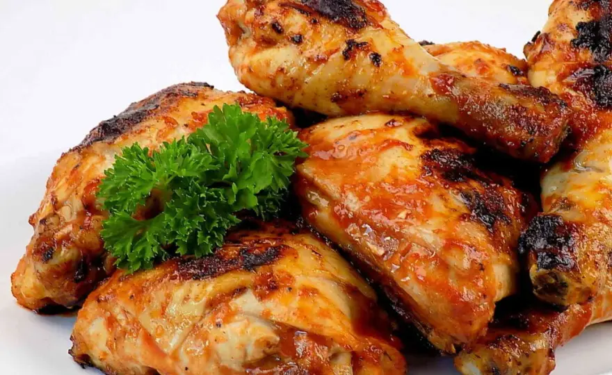Soczyste udka z grilla: prosty przepis na idealne grillowanie