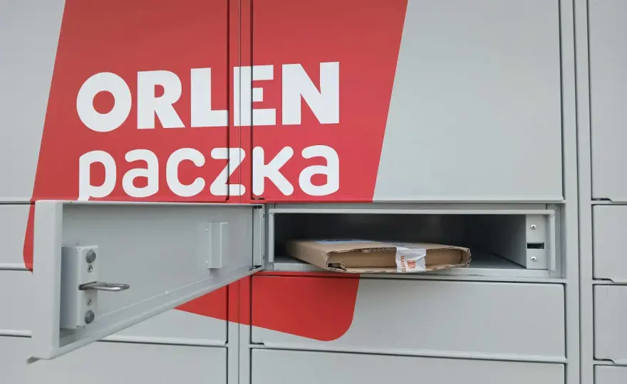 Czy paczkę Orlen można nadać w paczkomacie InPost? Sprawdź zasady.