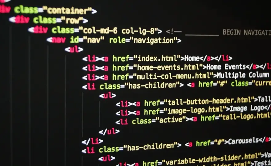 Jak zrobić odsyłacz w HTML – proste kroki, aby uniknąć błędów