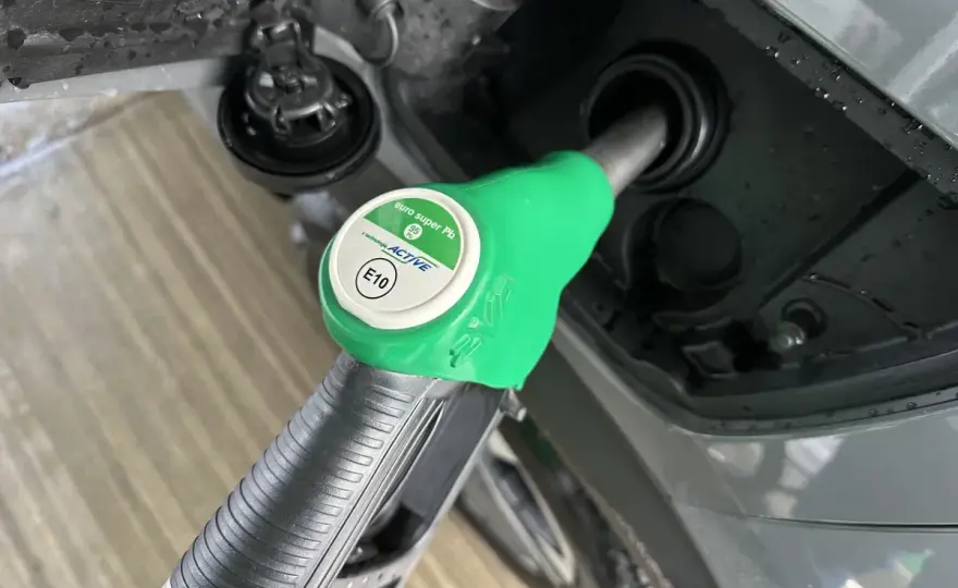 Benzyna 95 czy 98 - Jak tankować auto i jakich błędów unikać?