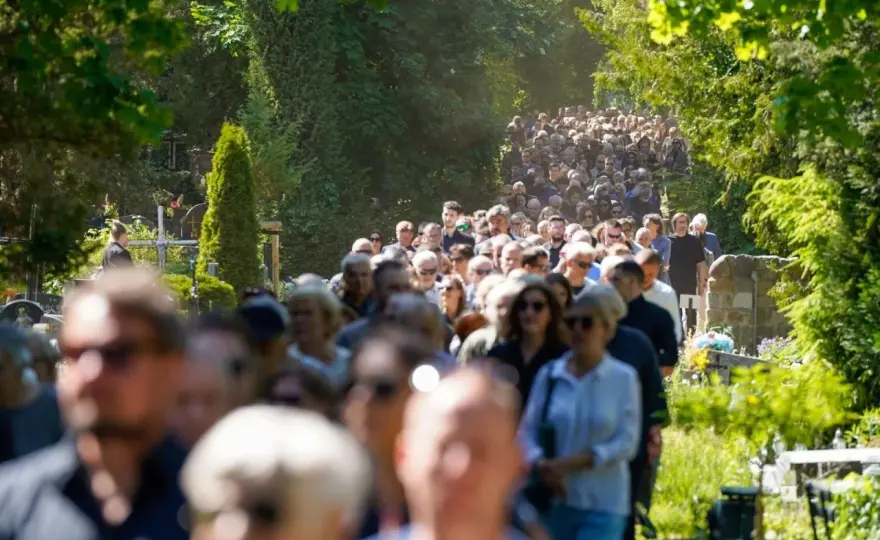Kiedy pogrzeb Tekieli? Sprawdź szczegóły i ważne informacje
