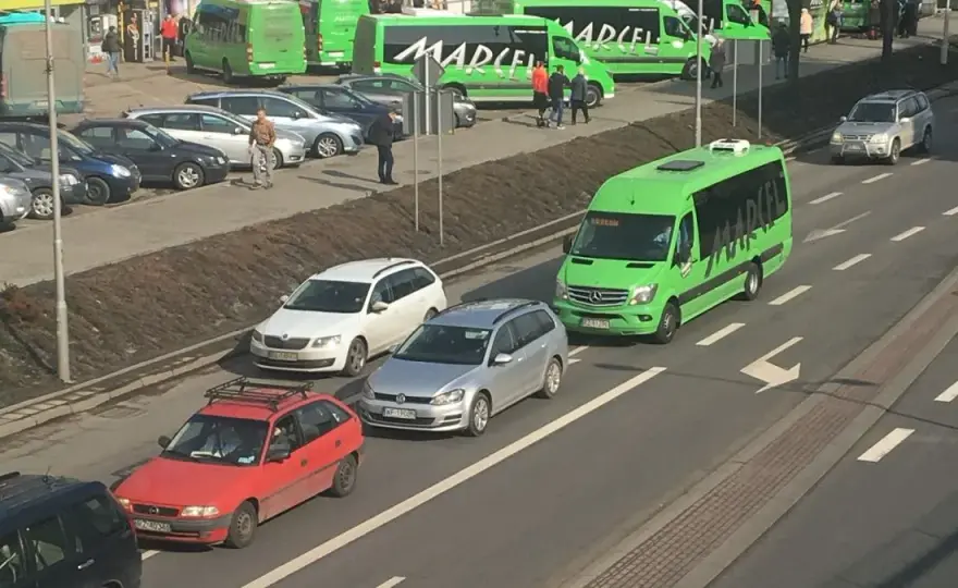Rzeszów Marcel: Odjazdy, stanowiska, bilety uniknij błędów!