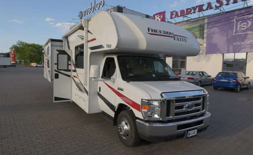 Ford E-450 - Czy to baza pod Twoją zabudowę?