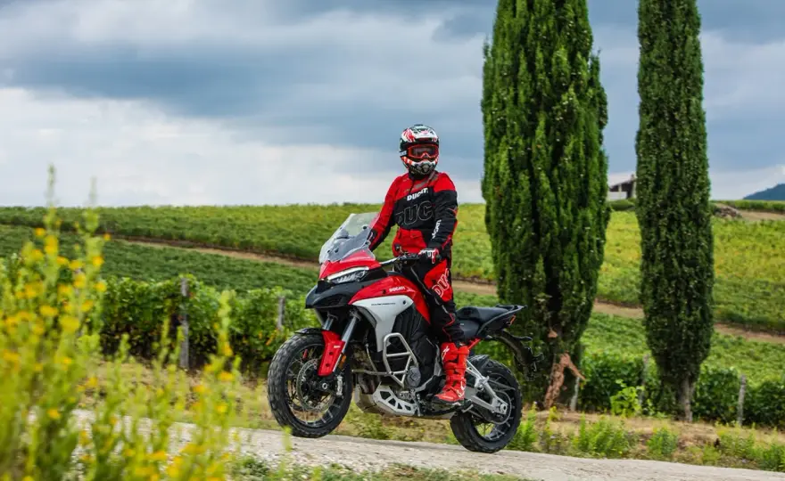 Toscana in moto - Le 5 strade più belle per ogni motociclista