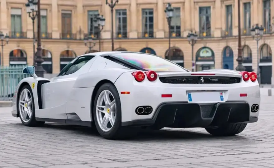 Ferrari Enzo - Ile kosztuje i dlaczego aż tyle?