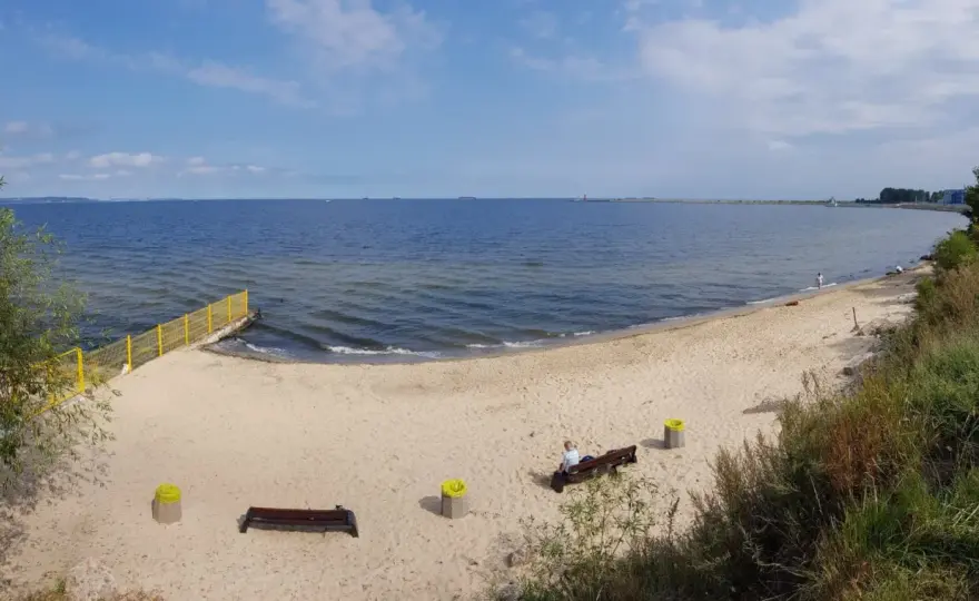 Plaża dla psów nad Bałtykiem - Gdzie jechać i co spakować?