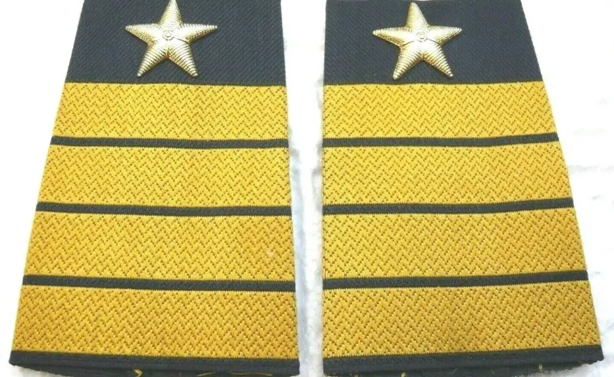 Dienstgrade Deutsche Marine - Rangordnung und Abzeichen entschlüsseln
