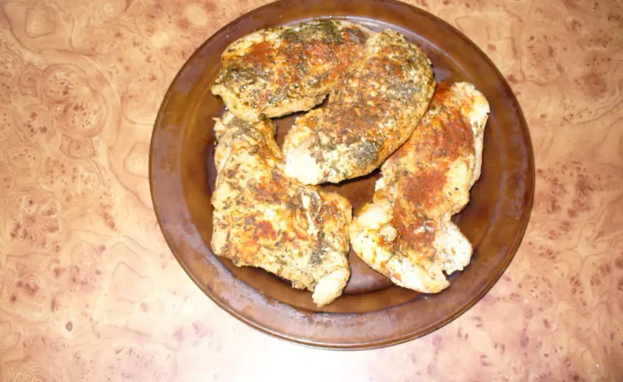 Jak przyrządzić filet z kurczaka dietetycznie i smacznie bez tłuszczu