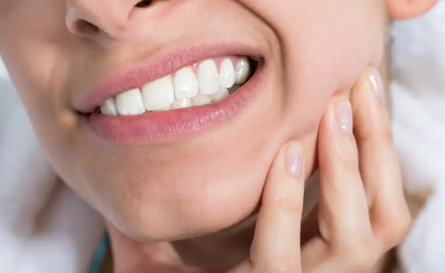 Mal di denti, cosa prendere? Paracetamolo o ibuprofene
