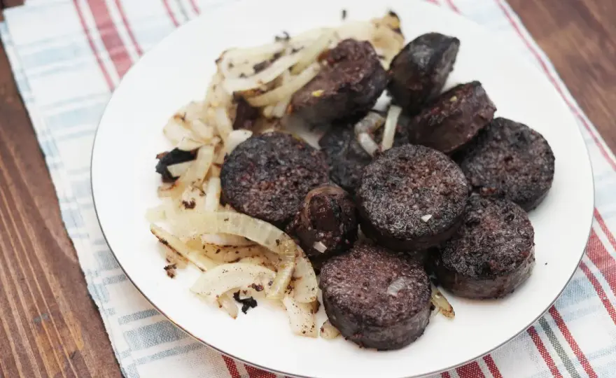 Jak zrobić kaszankę na patelni - prosty przepis na smaczne danie