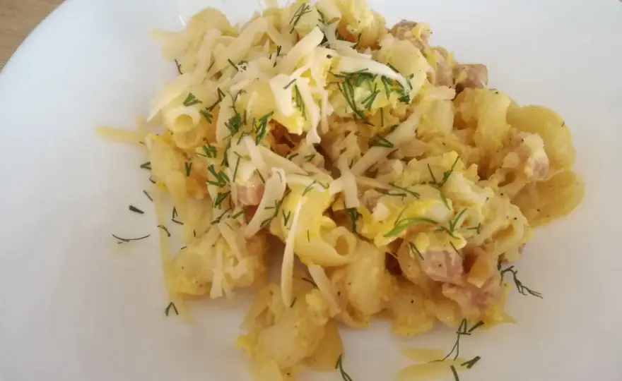 Carbonara z cukinią: Szybki przepis na lekki, kremowy obiad