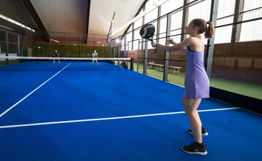 Padel - Regole, campo e tattiche per iniziare a giocare bene