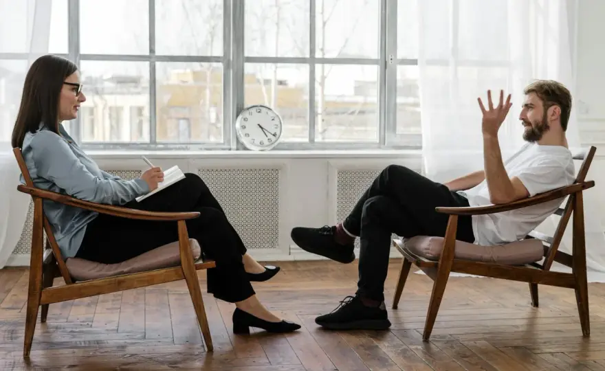 Small talk po angielsku - Jak zacząć i nie brzmieć sztucznie?