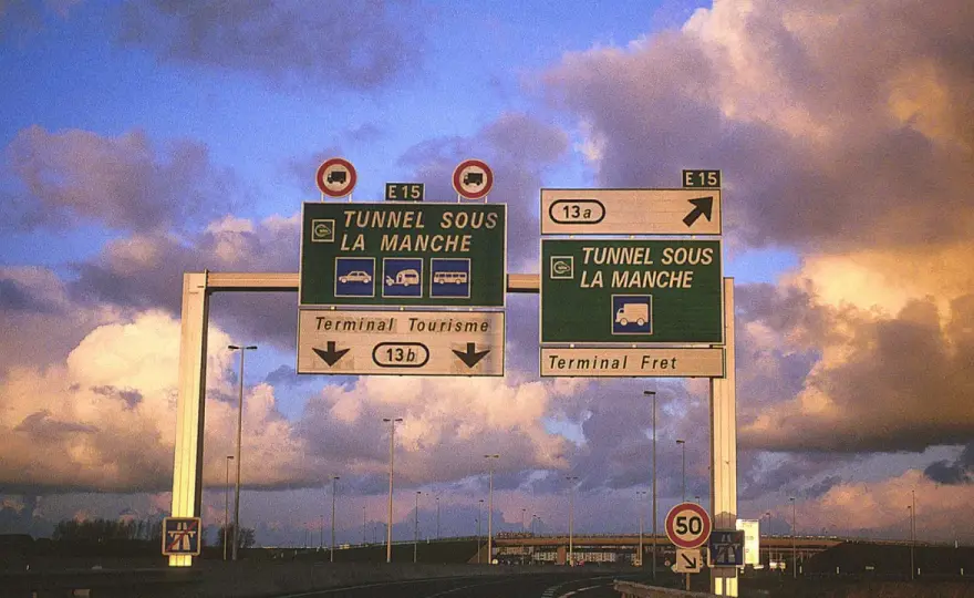 Kanał La Manche - Ile ma km? Długość, trasy i warunki