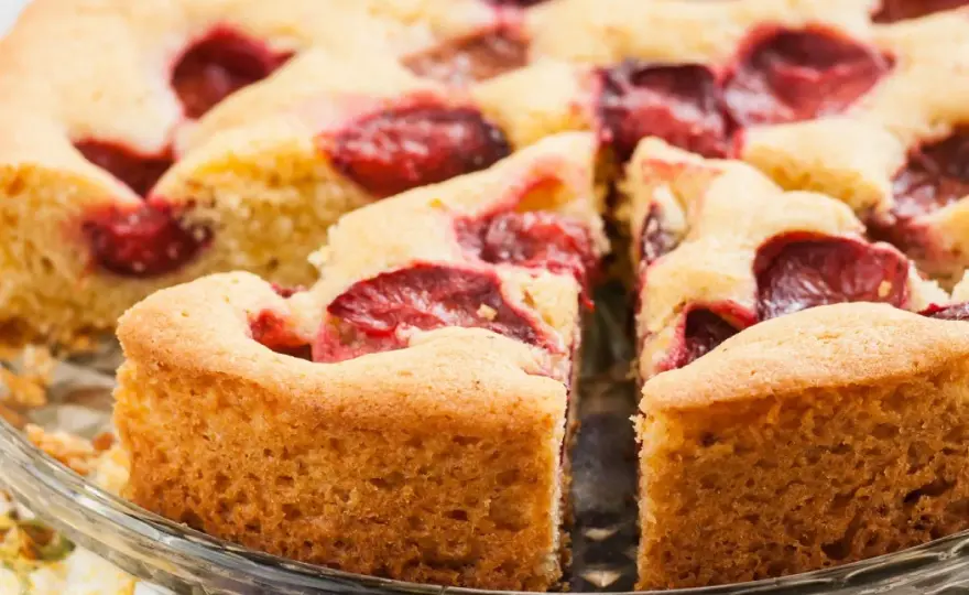 Ciasto z owocami w 1 misce? Prosty przepis na sukces!