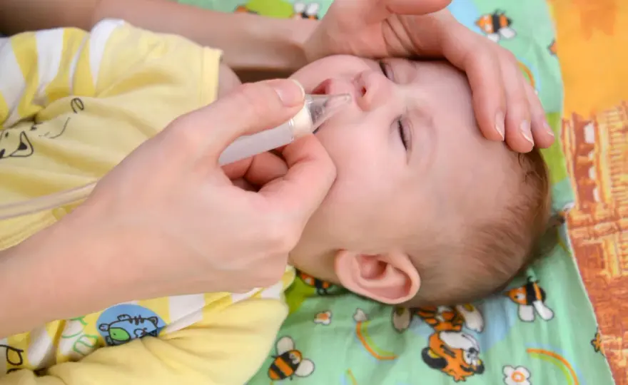 Raffreddore in un neonato di un mese - cosa fare e quando agire