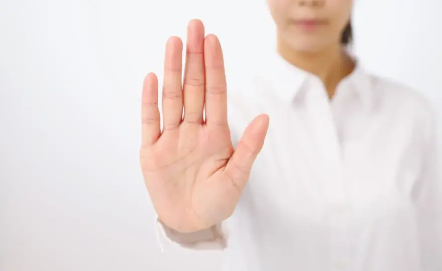 Asertywność w pracy - Jak stawiać granice i rozwijać karierę?