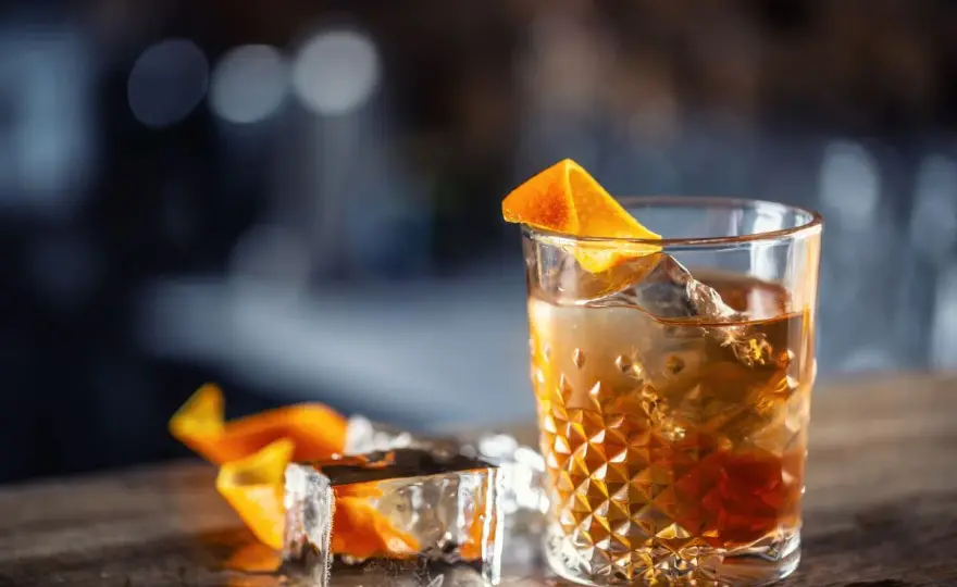 Idealny Old Fashioned w domu: przewodnik krok po kroku