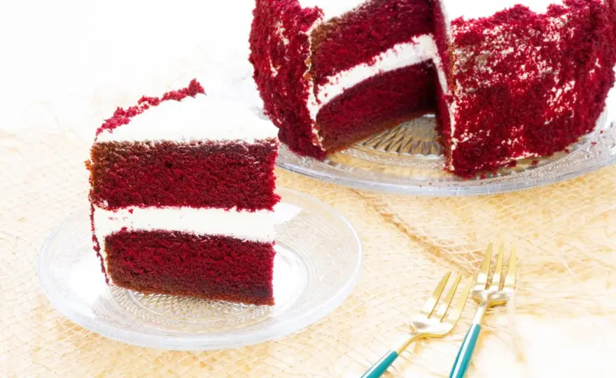 Najlepszy przepis na red velvet ciasto – prosto i pysznie w domu