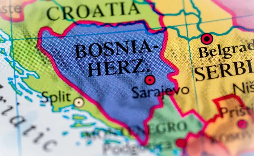 Bośnia i Hercegowina - Gdzie leży? Mapa, granice i praktyka
