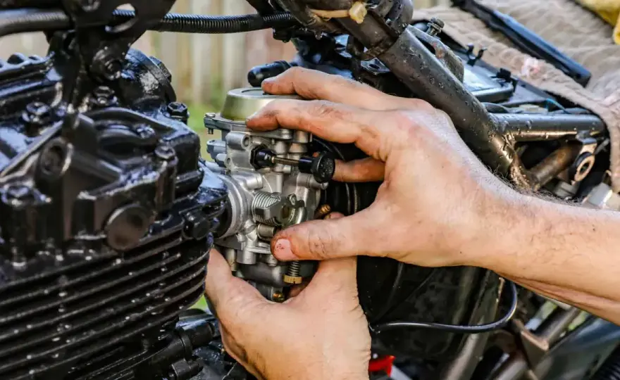 Ahogador de moto - ¿Cómo usarlo bien y evitar averías?