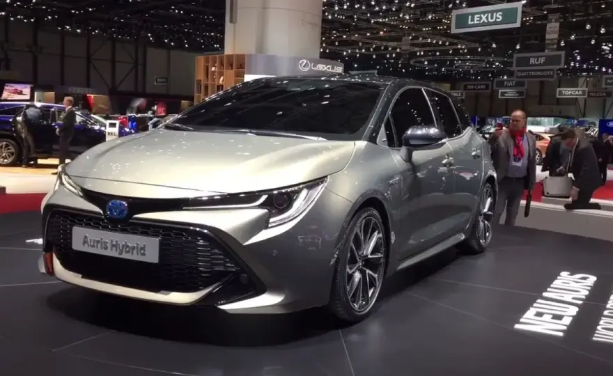 Prius czy Auris Hybrid? Która Toyota hybrydowa jest dla Ciebie?