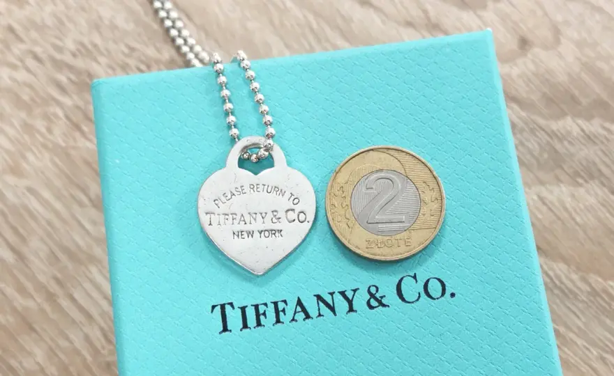 Naszyjnik Tiffany & Co.: Ceny, kolekcje. Jak rozpoznać oryginał?