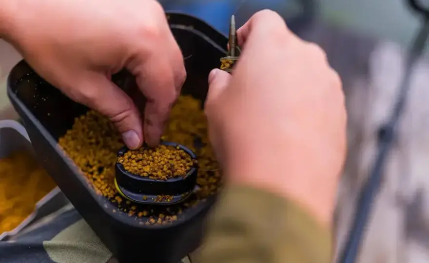 Domowy pellet wędkarski - Zrób to sam! Prosty przepis i triki