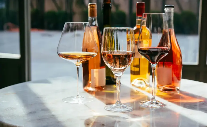 Wino półsłodkie - jak je rozpoznać i podać z najlepszym efektem