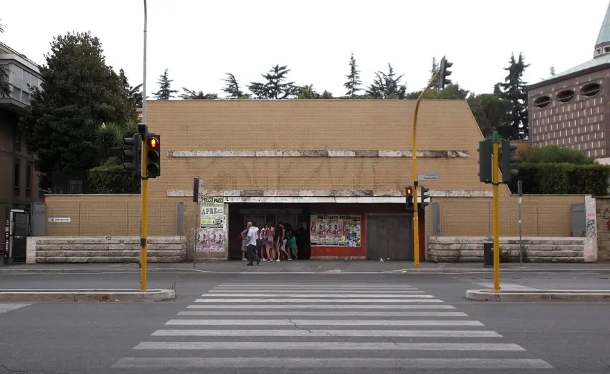 Cornelia Roma - la fermata tra metro, bus e Vaticano