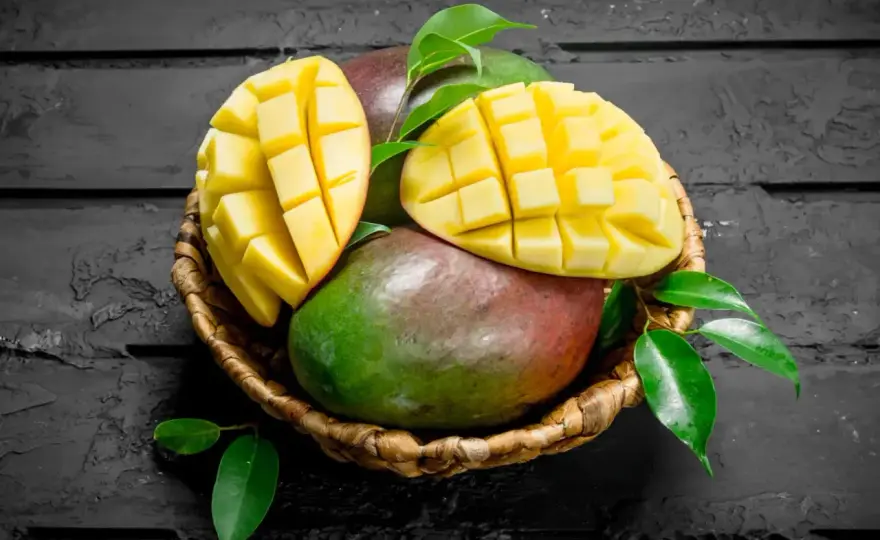 Indeks glikemiczny mango - Jak jeść je na redukcji bez skoków cukru?