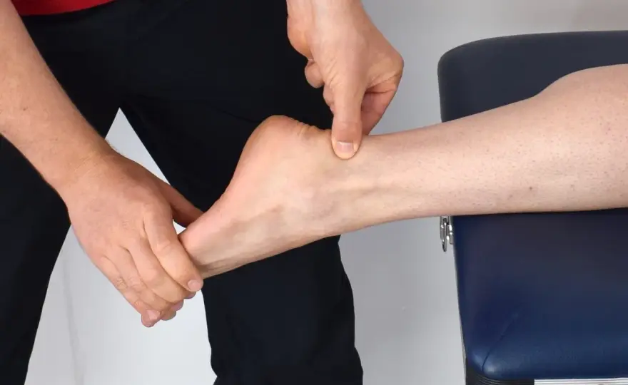Massage du tendon - que faire sans aggraver la douleur ?