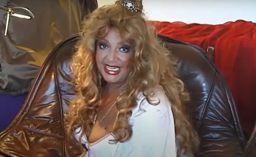 Violetta Villas - Co kryło się pod burzą blond loków?